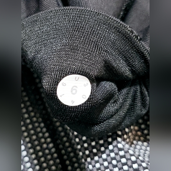 Lululemon Cadence Crusher Tight Wome size 6 Reflective Running Zip Pockets - Picture 14 of 14